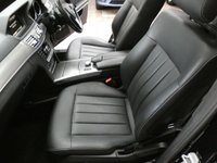 USED 2015 15 MERCEDES-BENZ E-CLASS 2.1 E220 BLUETEC SE PREMIUM 5d 174 BHP PREMIUM EDITION SAT NAV PANORAMIC SUNROOF LEATHER HEATED SEATS 2 OWNERS SERVICE HISTORY
