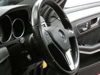 USED 2015 15 MERCEDES-BENZ E-CLASS 2.1 E220 BLUETEC SE PREMIUM 5d 174 BHP PREMIUM EDITION SAT NAV PANORAMIC SUNROOF LEATHER HEATED SEATS 2 OWNERS SERVICE HISTORY