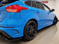 USED 2016 16 FORD FOCUS 2.3T ECOBOOST (350 PS) RS MANUAL AWD ( EURO 6 ) S/S 5DR + NAV + E/SUNROOF + RECARO LEATHER / ALCANTARA BUCKET SEATS + CRUISE + DRIVE MODE + MULTIMEDIA + XENON-LED + R/CAMERA + PARK AID + PRIVACY + PEARLESCENT PAINT + 19S E/SUNROOF+19S+XENON-+R/CAM+TINTS+RECAROS+NAV+CRUISE
