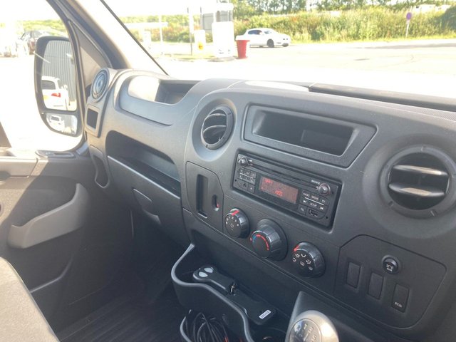 2019 RENAULT MASTER - Photo 9