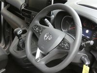 USED 2019 19 VAUXHALL COMBO LIFE 1.2 ENERGY S/S 5d 109 BHP 5 SEATS CRUISE PARKING SENSORS GENUIEN LOW MILES OF 2, 988 MILES