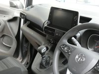 USED 2019 19 VAUXHALL COMBO LIFE 1.2 ENERGY S/S 5d 109 BHP 5 SEATS CRUISE PARKING SENSORS GENUIEN LOW MILES OF 2, 988 MILES
