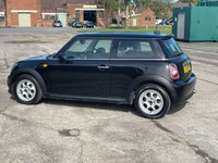 USED 2011 61 MINI HATCH COOPER 1.6 COOPER D 3d 112 BHP HIGH SPEC MODEL
