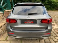 USED 2020 70 MERCEDES-BENZ GLC-CLASS 2.0 GLC 300 4MATIC AMG LINE 5d 255 BHP 2020/70reg MERCEDES GLC 300 MHEV SUV 5DR - AUTOMATIC - SATELLITE NAVIGATION - AMG-LINE - 19 INCH ALLOYS - 1 OWNER FROM BRAND NEW