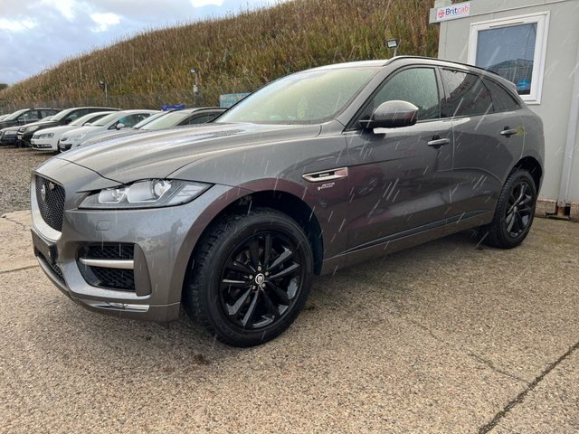 2017 K Jaguar F-Pace 2.0 R-SPORT AWD 5d 178 BHP