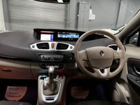 USED 2010 10 RENAULT GRAND SCENIC 2.0 PRIVILEGE TOMTOM DCI 5d 148 BHP * PARK SENSORS * HALF LEATHER * CLIMATE * NAV * 7 SEATS *