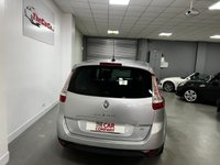 USED 2010 10 RENAULT GRAND SCENIC 2.0 PRIVILEGE TOMTOM DCI 5d 148 BHP * PARK SENSORS * HALF LEATHER * CLIMATE * NAV * 7 SEATS *