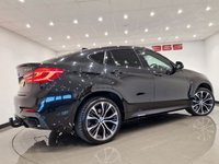 USED 2018 18 BMW X6 3.0 M50D (381 PS) AUTO XDRIVE ( EURO 6 ) S/S 5DR + PRO NAV + E/M/HEATED SPORTS LEATHERS + HEAD UP + HARMAN KARDON + MEDIA + CRUISE + PRIVACY + R/CAMERA + F-R PARK + M PERFORMANCE BODYKIT + 21S + XENON - LED + E/BOOT 21S+R/CAM+TINTS+XENON-LED+LEATHER+NAV+HK+CRUISE+HUD