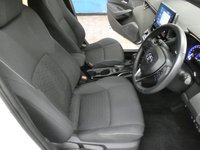 USED 2020 70 TOYOTA COROLLA 1.8 ICON TECH 5d 121 BHP SAT NAV HEATED SEATS CAMERA TOYOTA WARRANTY TILL SEPT 2030