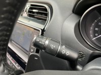 USED 2016 16 JAGUAR XE 2.0 PRESTIGE 4d 178 BHP 
