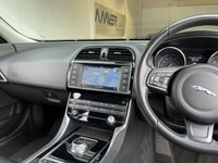 USED 2016 16 JAGUAR XE 2.0 PRESTIGE 4d 178 BHP 