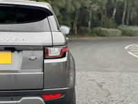USED 2016 16 LAND ROVER RANGE ROVER EVOQUE 2.0 TD4 SE TECH 5d 177 BHP 2 Tone Leather 18" Alloys DAB
