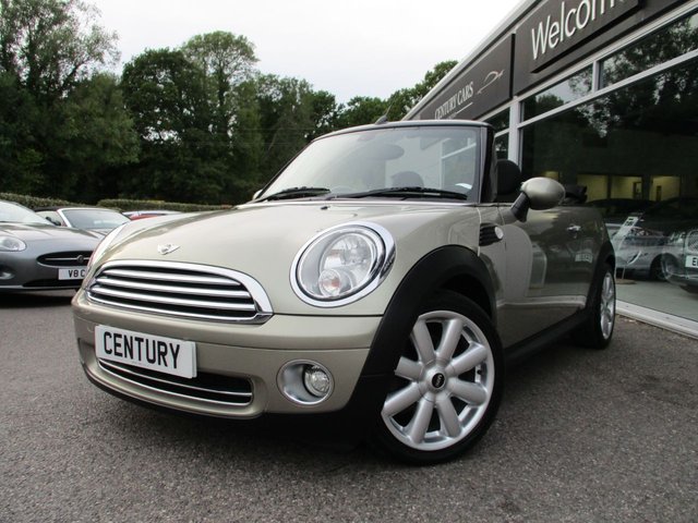 2010 10 MINI Convertible 1.6 COOPER 2d 122 BHP