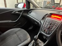 USED 2013 62 VAUXHALL ASTRA 1.6 ACTIVE 5d 113 BHP BT, Half-Leather, Low Mileage