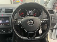 USED 2015 15 VOLKSWAGEN POLO 1.2 SE TSI 5d 89 BHP BTAudio, &pound;20 Tax, 1 prev. P.Sensors