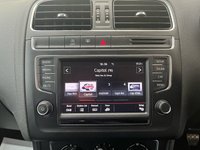 USED 2015 15 VOLKSWAGEN POLO 1.2 SE TSI 5d 89 BHP BTAudio, &pound;20 Tax, 1 prev. P.Sensors