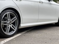 USED 2017 67 MERCEDES-BENZ E-CLASS E220d AMG Line Premium Plus Estate 5dr 2.0 (Panoramic Sunroof / Comand Navigation / 12.3 Widescreen Digital Cockpit) !! NATIONWIDE DELIVERY AVAILABLE !!