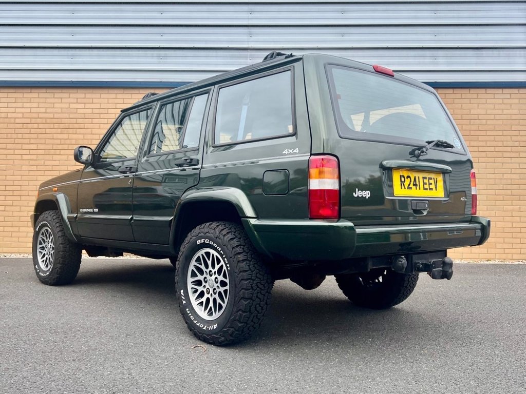 USED 1997 R JEEP CHEROKEE LIMITED // 5d // 4.0 176 BHP // 4x4 // px swap 