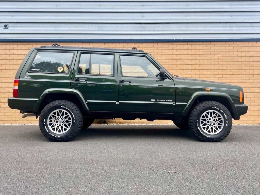 USED 1997 R JEEP CHEROKEE LIMITED // 5d // 4.0 176 BHP // 4x4 // px swap 