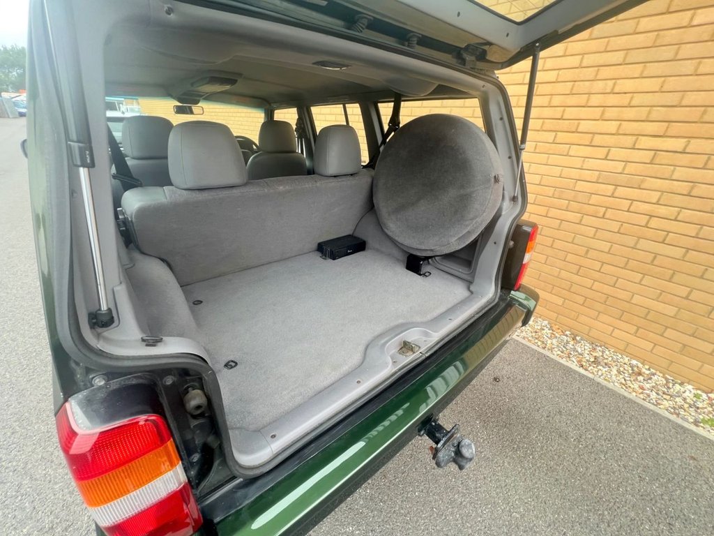 USED 1997 R JEEP CHEROKEE LIMITED // 5d // 4.0 176 BHP // 4x4 // px swap 