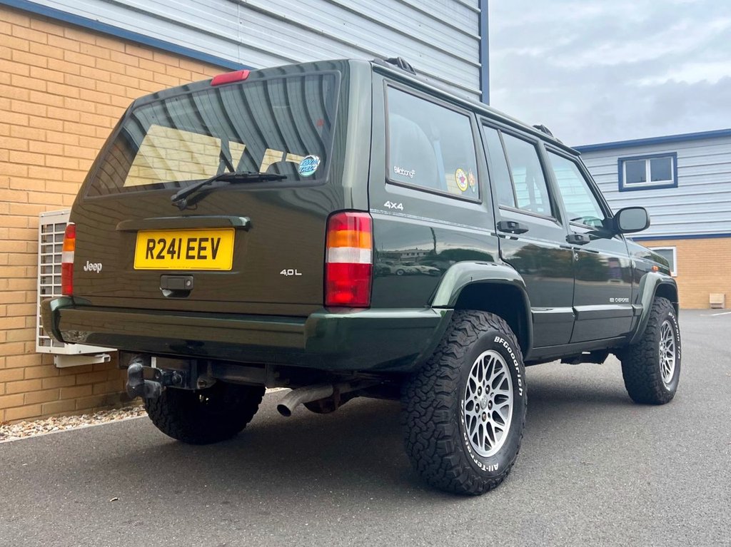 USED 1997 R JEEP CHEROKEE LIMITED // 5d // 4.0 176 BHP // 4x4 // px swap 