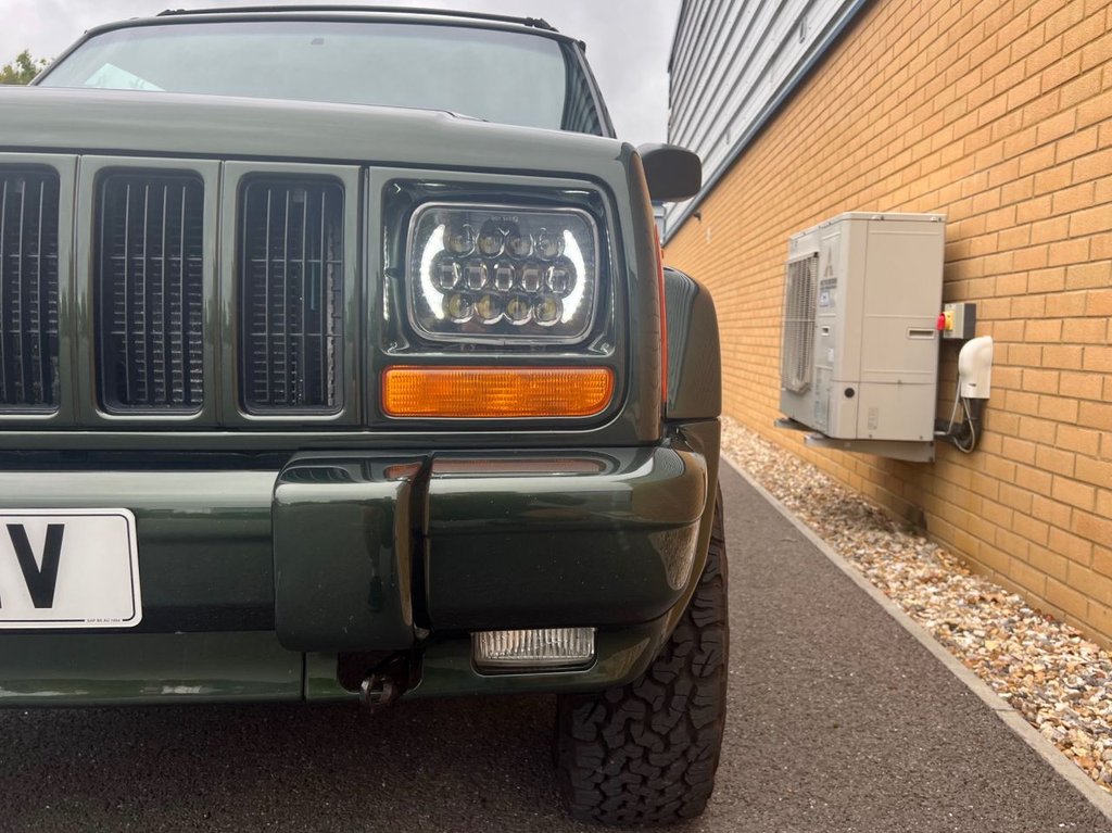 USED 1997 R JEEP CHEROKEE LIMITED // 5d // 4.0 176 BHP // 4x4 // px swap 