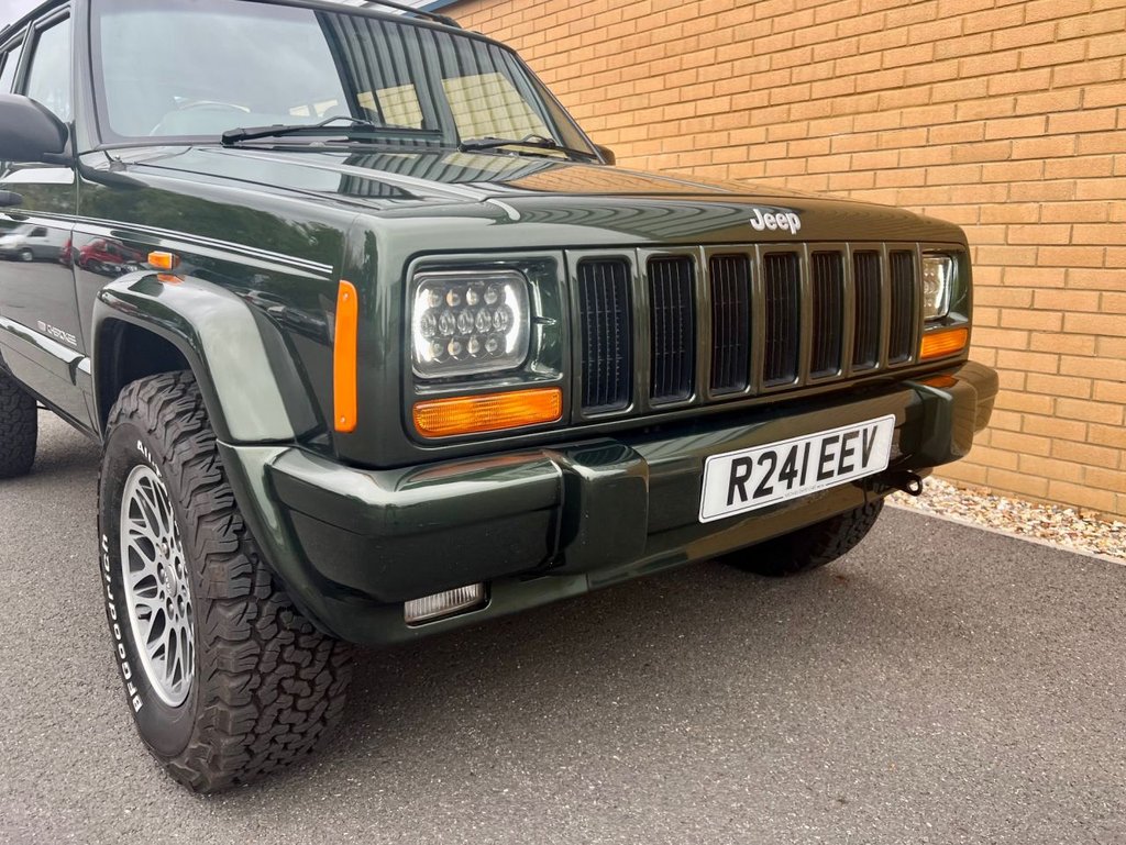 USED 1997 R JEEP CHEROKEE LIMITED // 5d // 4.0 176 BHP // 4x4 // px swap 