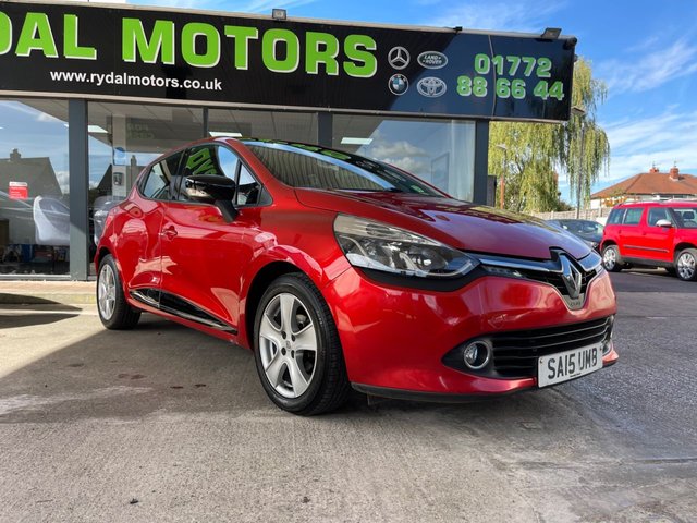 2015 15 Renault Clio 1.1 DYNAMIQUE MEDIANAV 5d 75 BHP