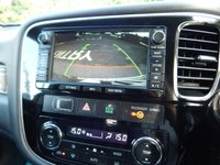 USED 2015 15 MITSUBISHI OUTLANDER 2.0 PHEV GX 4H 5d 162 BHP SATNAV-BLACK LEATHER