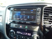 USED 2015 15 MITSUBISHI OUTLANDER 2.0 PHEV GX 4H 5d 162 BHP SATNAV-BLACK LEATHER