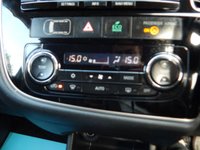 USED 2015 15 MITSUBISHI OUTLANDER 2.0 PHEV GX 4H 5d 162 BHP SATNAV-BLACK LEATHER