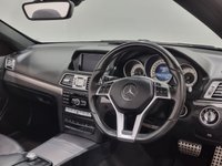 USED 2015 15 MERCEDES-BENZ E-CLASS 2.1 E220 BLUETEC AMG LINE 2d 174 BHP Elegant Convertible , High gloss Polar White,  Contrasting full black leather ,seat air neck scarf