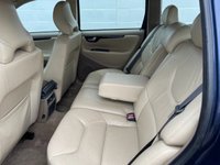 USED 2002 52 VOLVO V70 2.4 SE 5d 140 BHP www.suffolkcarcentre.co.uk - Located at Lowestoft