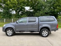 USED 2010 10 TOYOTA HI-LUX 3.0 INVINCIBLE 4X4 D-4D DCB 169 BHP GENUINE LOW MILES ** NO VAT **