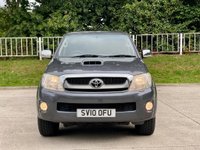 USED 2010 10 TOYOTA HI-LUX 3.0 INVINCIBLE 4X4 D-4D DCB 169 BHP GENUINE LOW MILES ** NO VAT **