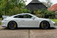 USED 2014 63 PORSCHE 911 3.8 GT3 PDK 2d 475 BHP AMAZING SPEC - CLUBSPORT PACK, CERAMIC BRAKES (PCCB), SPORTS CHRONO PLUS, PASM, PCM NAVIGATION, PTV WITH DIFF LOCK