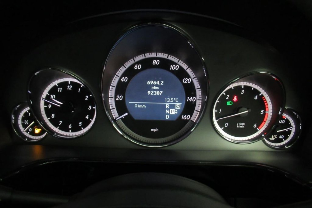 USED 2011 11 MERCEDES-BENZ E-CLASS 3.0 E350 CDI BLUEEFFICIENCY SPORT AUTO  4d 265 BHP 