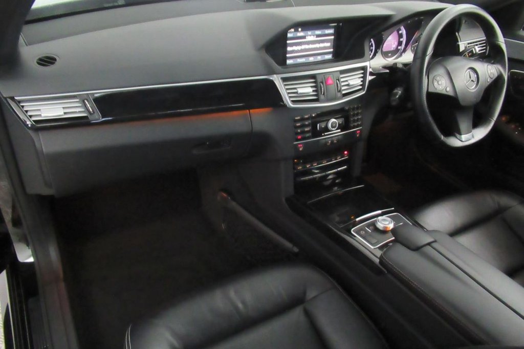 USED 2011 11 MERCEDES-BENZ E-CLASS 3.0 E350 CDI BLUEEFFICIENCY SPORT AUTO  4d 265 BHP 