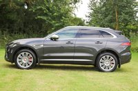 USED 2016 16 JAGUAR F-PACE 3.0d V6 S (300) 5dr Automatic AWD Euro 6 (Panoramic Sunroof, Meridian Incontrol Touch Pro Media Widescreen, Digital Virtual Cockpit, Apple CarPlay) Panoramic Glass Roof Pro Nav
