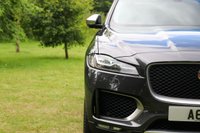 USED 2016 16 JAGUAR F-PACE 3.0d V6 S (300) 5dr Automatic AWD Euro 6 (Panoramic Sunroof, Meridian Incontrol Touch Pro Media Widescreen, Digital Virtual Cockpit, Apple CarPlay) Panoramic Glass Roof Pro Nav