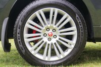 USED 2016 16 JAGUAR F-PACE 3.0d V6 S (300) 5dr Automatic AWD Euro 6 (Panoramic Sunroof, Meridian Incontrol Touch Pro Media Widescreen, Digital Virtual Cockpit, Apple CarPlay) Panoramic Glass Roof Pro Nav