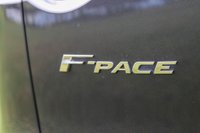 USED 2016 16 JAGUAR F-PACE 3.0d V6 S (300) 5dr Automatic AWD Euro 6 (Panoramic Sunroof, Meridian Incontrol Touch Pro Media Widescreen, Digital Virtual Cockpit, Apple CarPlay) Panoramic Glass Roof Pro Nav