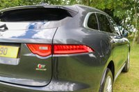 USED 2016 16 JAGUAR F-PACE 3.0d V6 S (300) 5dr Automatic AWD Euro 6 (Panoramic Sunroof, Meridian Incontrol Touch Pro Media Widescreen, Digital Virtual Cockpit, Apple CarPlay) Panoramic Glass Roof Pro Nav
