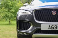 USED 2016 16 JAGUAR F-PACE 3.0d V6 S (300) 5dr Automatic AWD Euro 6 (Panoramic Sunroof, Meridian Incontrol Touch Pro Media Widescreen, Digital Virtual Cockpit, Apple CarPlay) Panoramic Glass Roof Pro Nav
