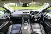 USED 2016 16 JAGUAR F-PACE 3.0d V6 S (300) 5dr Automatic AWD Euro 6 (Panoramic Sunroof, Meridian Incontrol Touch Pro Media Widescreen, Digital Virtual Cockpit, Apple CarPlay) Panoramic Glass Roof Pro Nav