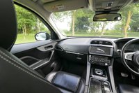 USED 2016 16 JAGUAR F-PACE 3.0d V6 S (300) 5dr Automatic AWD Euro 6 (Panoramic Sunroof, Meridian Incontrol Touch Pro Media Widescreen, Digital Virtual Cockpit, Apple CarPlay) Panoramic Glass Roof Pro Nav