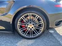 USED 2014 63 PORSCHE 911 3.8 TURBO PDK 2d 520 BHP PDK - SUNROOF - BOSE - NAVIGATION - DAB - LEATHER SEATS - 20 INCH ALLOY WHEELS - HEATED SEATS - BLACK METALLIC