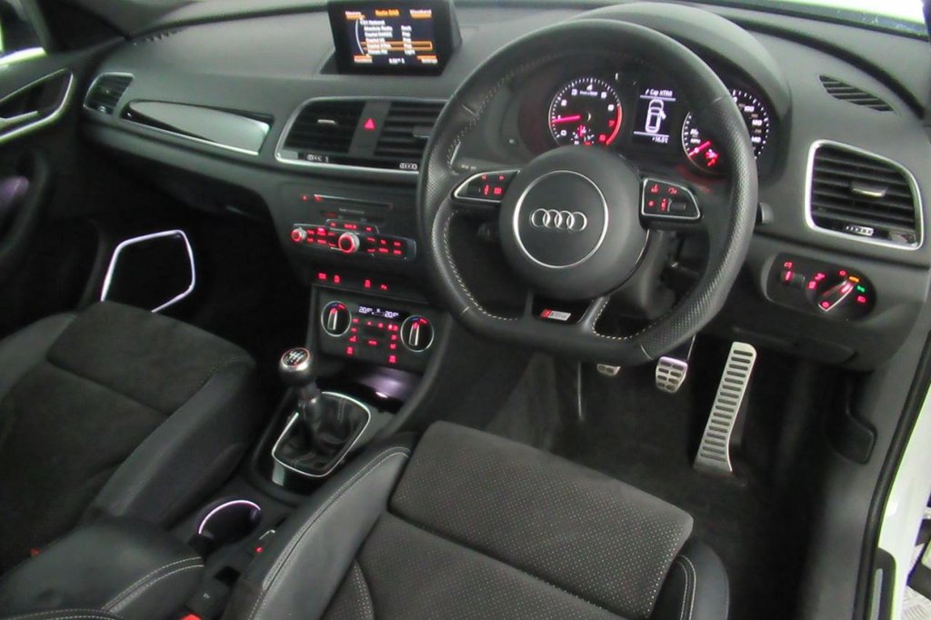 USED 2018 18 AUDI Q3 1.4 TFSI BLACK EDITION 5d  