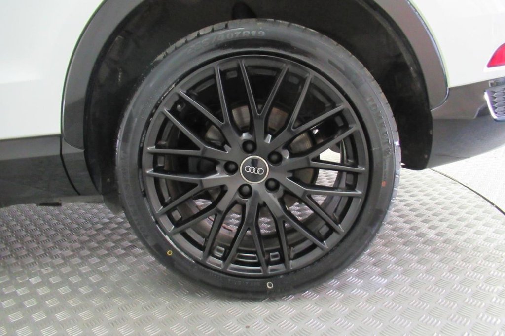 USED 2018 18 AUDI Q3 1.4 TFSI BLACK EDITION 5d  