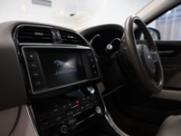 USED 2015 65 JAGUAR XE 2.0 GTDI PRESTIGE 4d 197 BHP ABSOLUTLEY STUNNING LOADED WITH FACTORY EXTRAS.